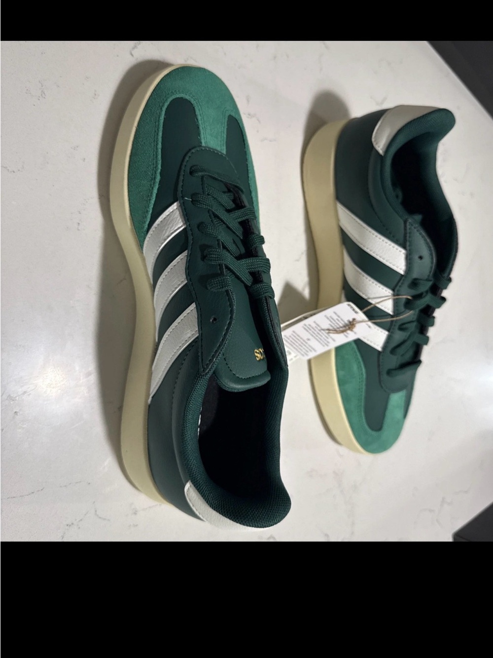 adidas Barreda Green White Low Top Sneakers Men 10 Women 11
